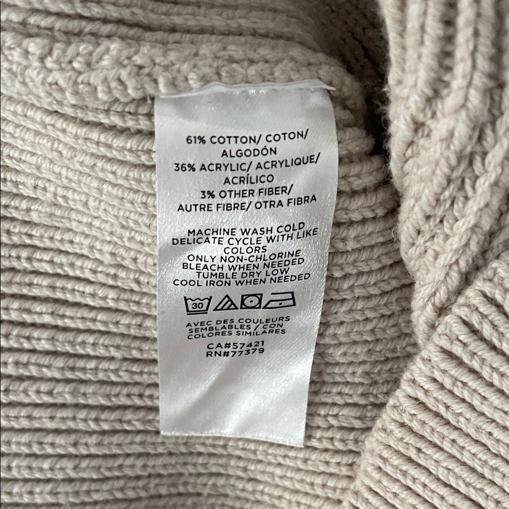 Ann Taylor Cream V-Neck Cardigan Button Up Sweater - Picture 4 of 4